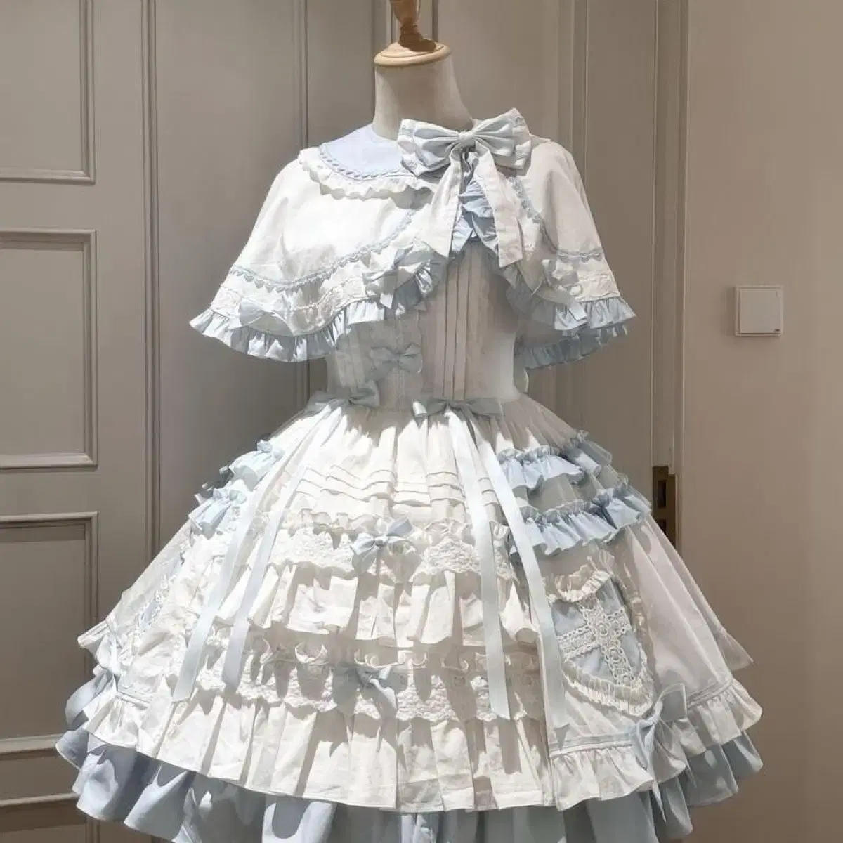 thumbnail-0